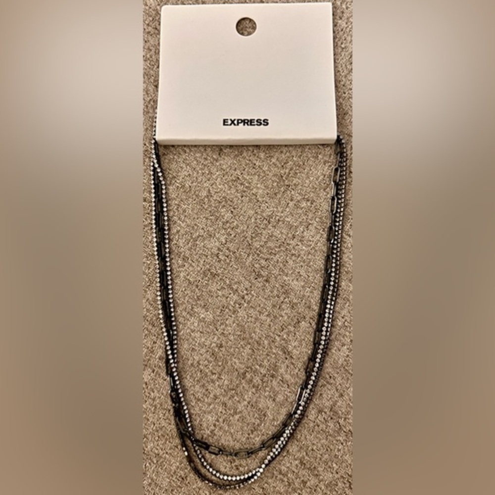 Express 3 layer paperclip chain necklace with rinestones 🦄🦄🦄 - Picture 1 of 5